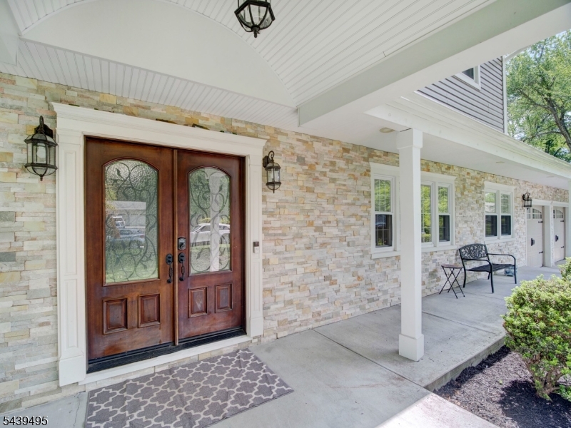 11 Druid Hill Dr