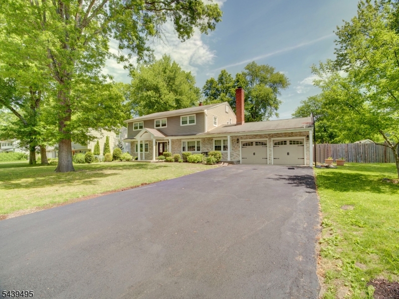 11 Druid Hill Dr