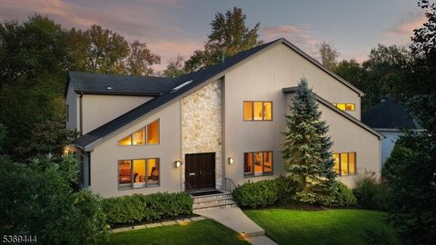 2 Brookside Ct Scotch Plains Twp. NJ 07076