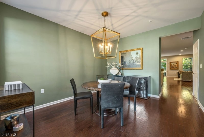 16 Pineview Dr 202