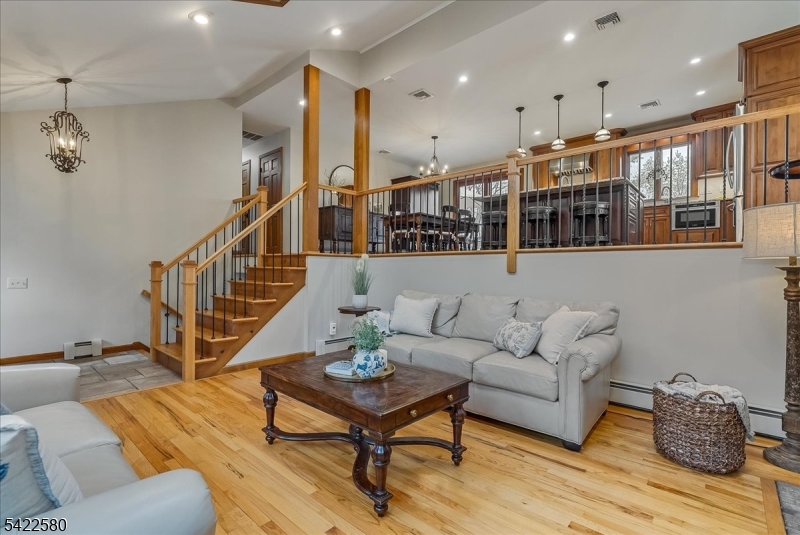 97 Skyline Dr