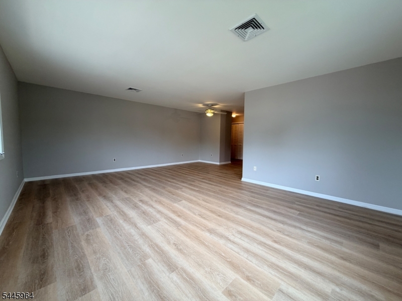 301 Bloomfield Ave