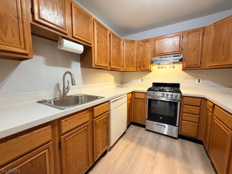 301 Bloomfield Ave