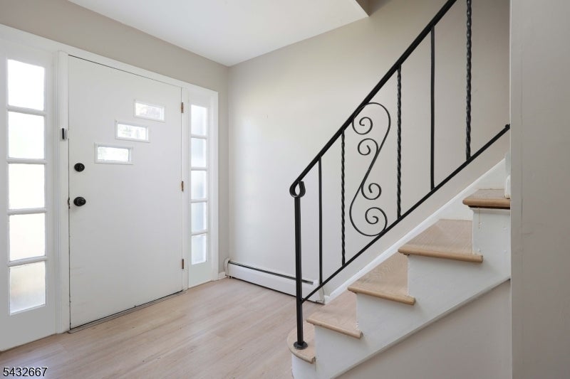 21 Saint Germain Dr