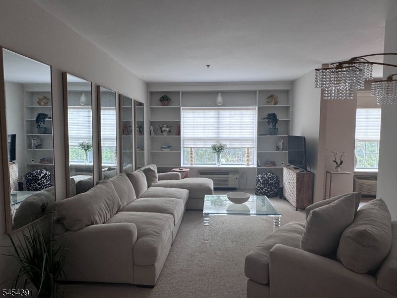 7401 Richmond Rd 401