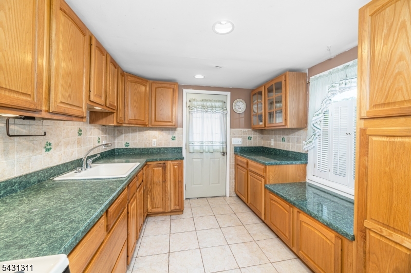 3 Terrace Ln