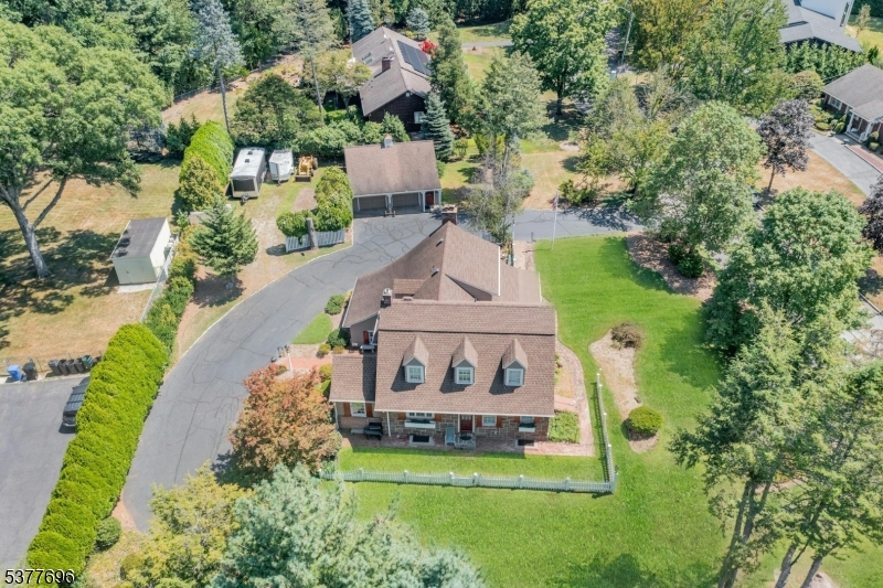 174 Paramus Rd