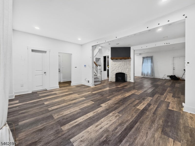 1323 North Ave