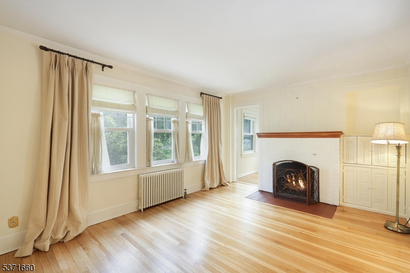 97 Woodland Ave