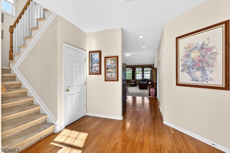13 Fairchild Ln