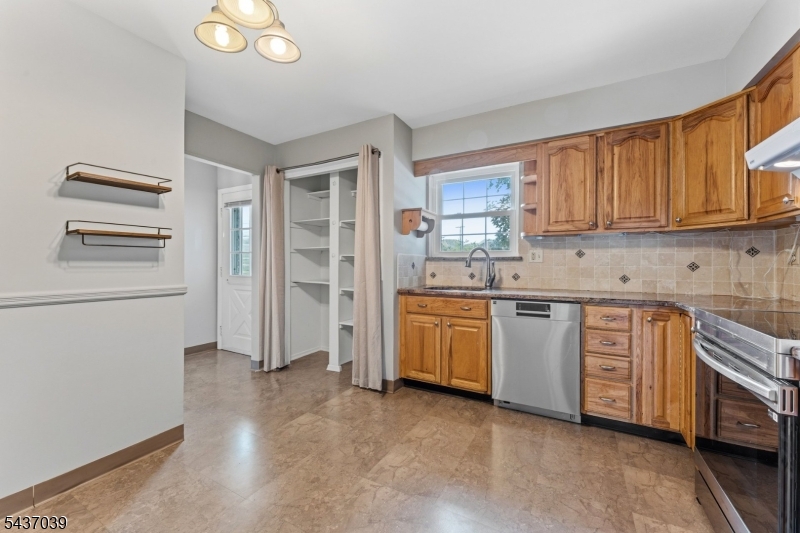 1901 Wilshire Ct