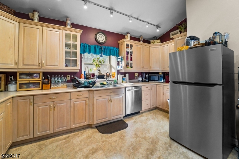 622 Berkshire Valley Rd