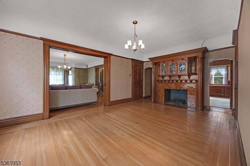 119 High St