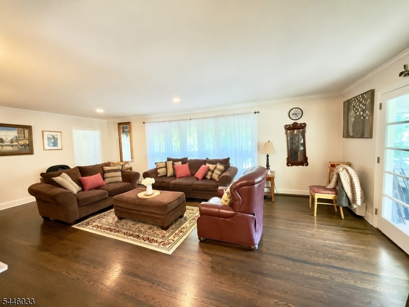 72 Foster Rd