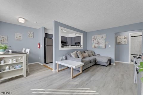 Photo of 432 Trenton Ave #7, Paterson, NJ 07503 (MLS # 3994223)