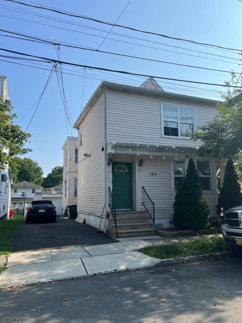 194 Jerome Pl