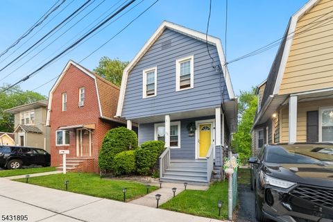 132 Jerome Pl Bloomfield Twp. NJ 07003