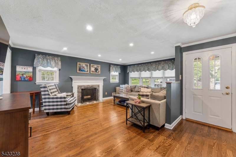 1262 Christine Cir