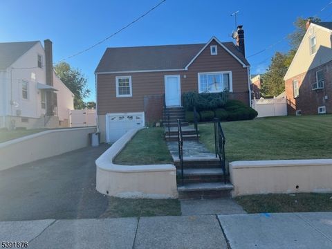 Photo of 1244 Grandview Ave, Union, NJ 07083 (MLS # 3993064)
