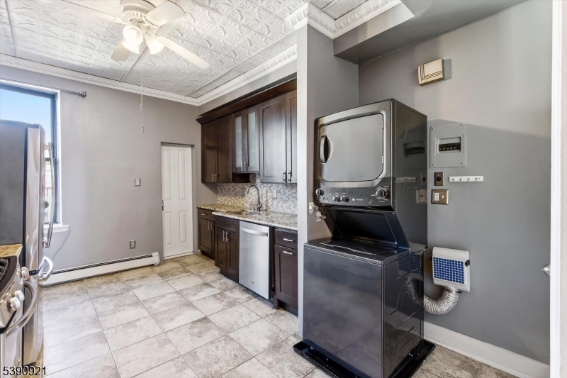 422 Madison 3L