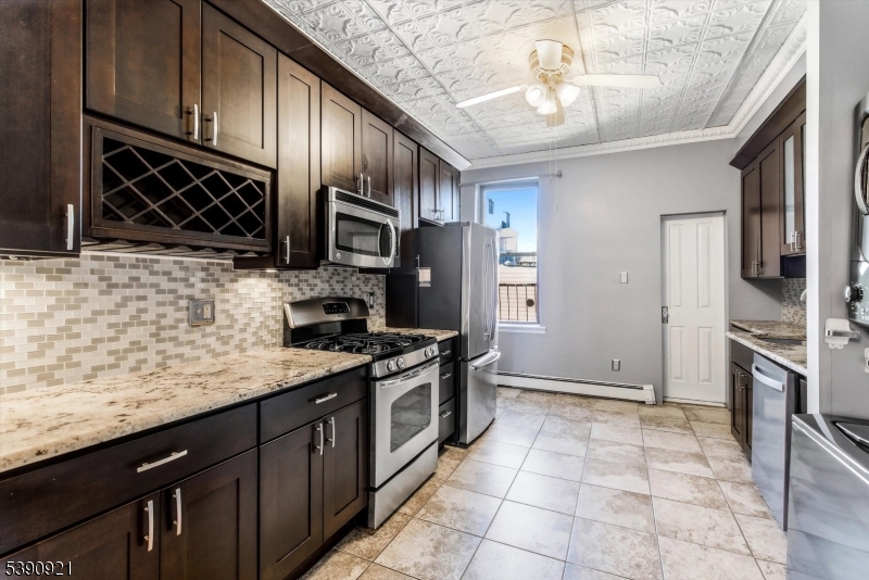 422 Madison 3L