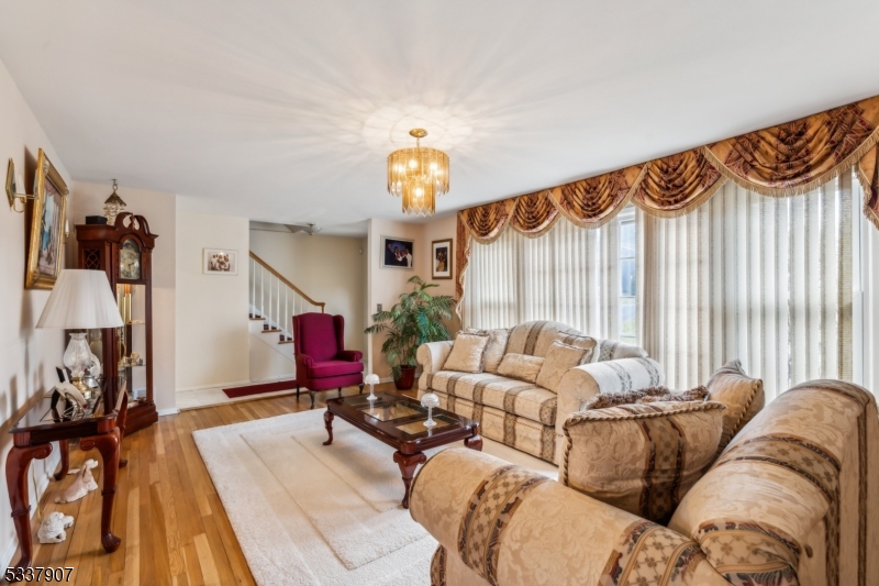 50 Queens Rd