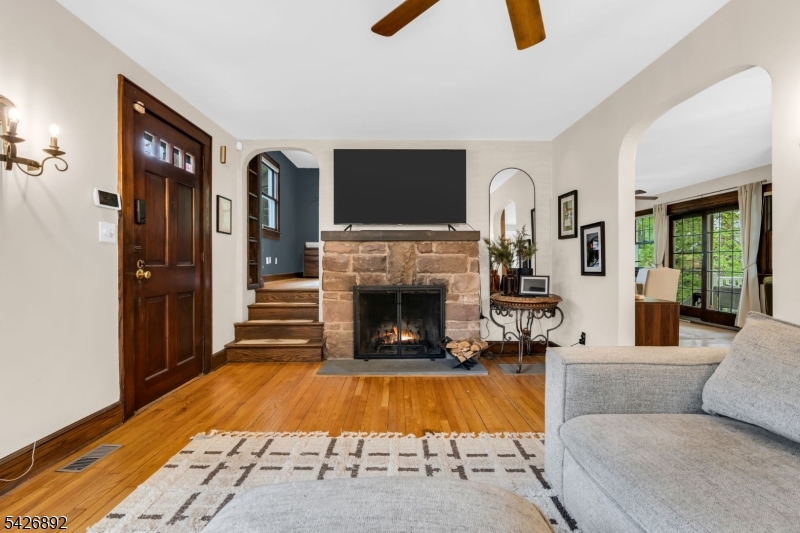10 Passaic Ave