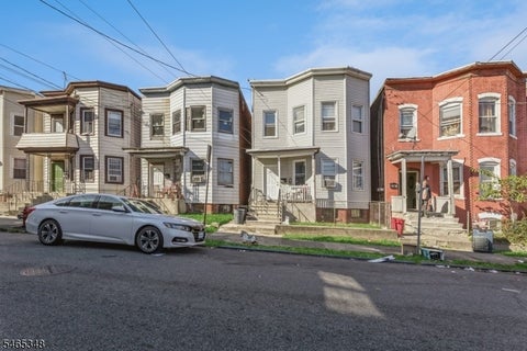 Photo for 81 George St