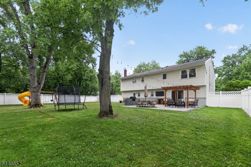 20 Arnold Dr