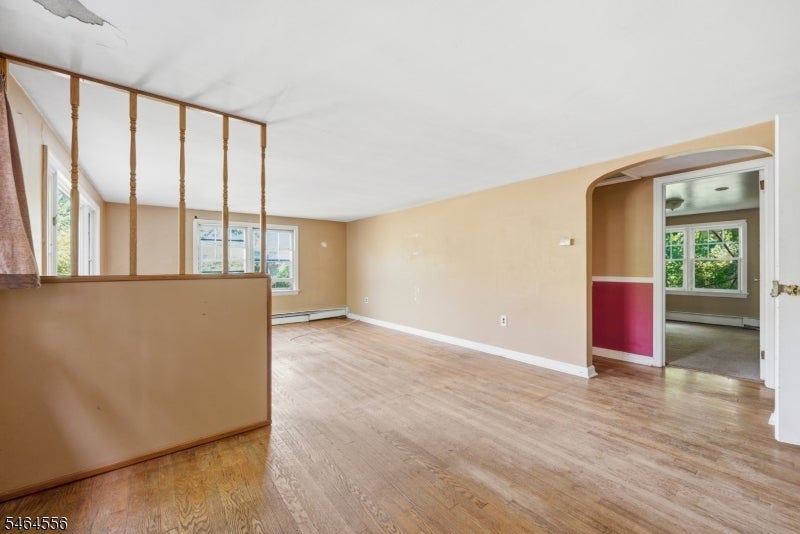 15 Roosevelt Ave