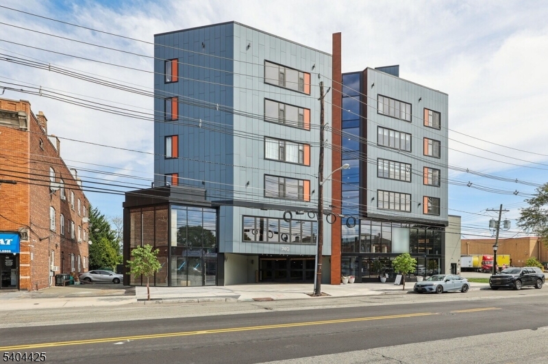 740-748 Washington Avenue