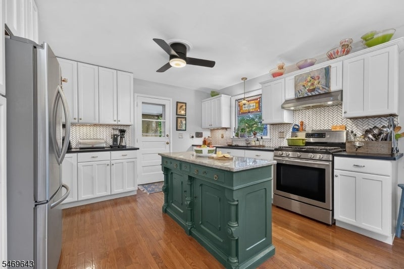 25 Ridge Rd