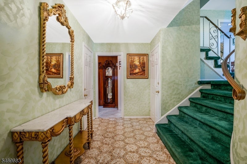 14 Woodside Rd