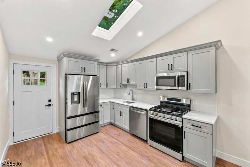 144 Main St 1