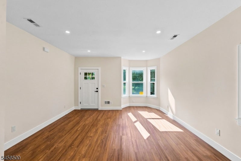 144 Main St 1