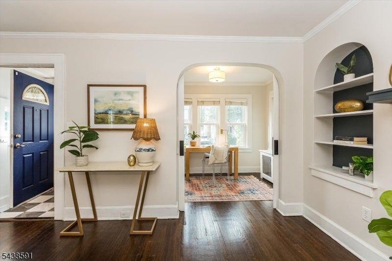 232 Ward Pl