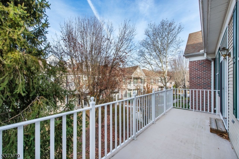 511 Four Seasons Dr 511