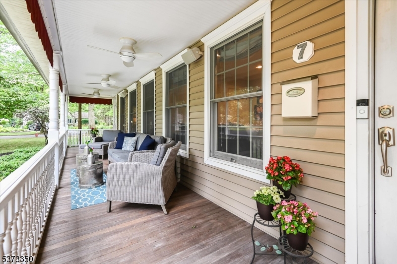 7 Chadwick Pl