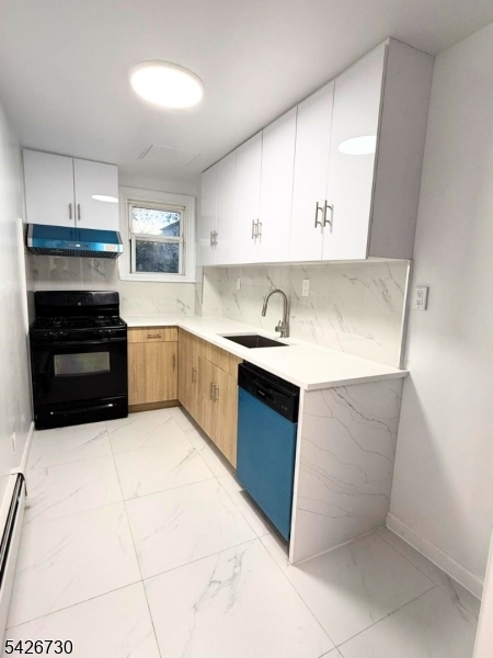 186 3Rd St 1