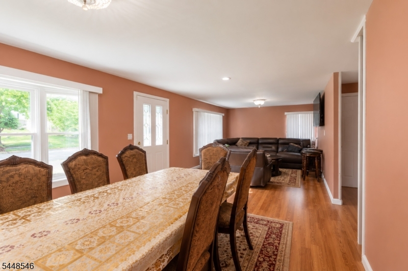 21 Chester Ave