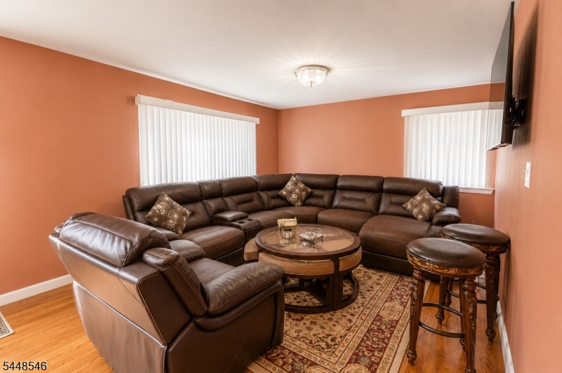 21 Chester Ave