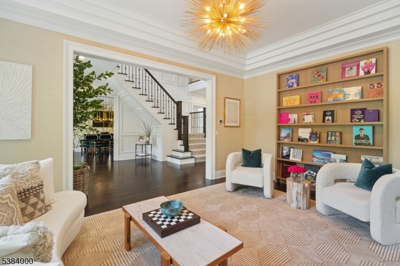 49 Woodcrest Ave