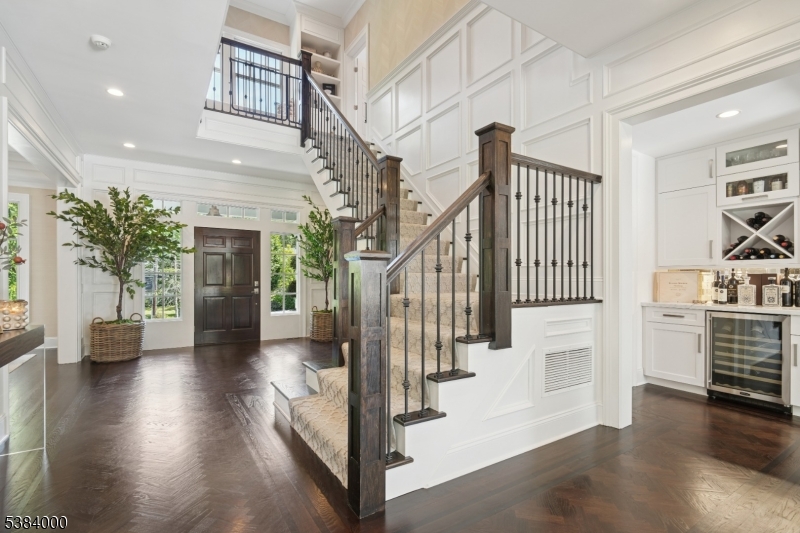 49 Woodcrest Ave