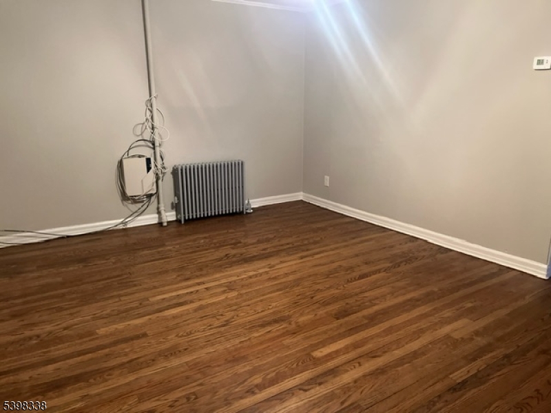 672 Mount Hope Ave 8