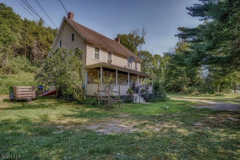 1049 County Road 521