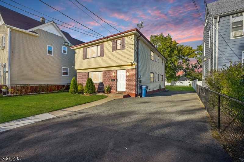 174 Clay St