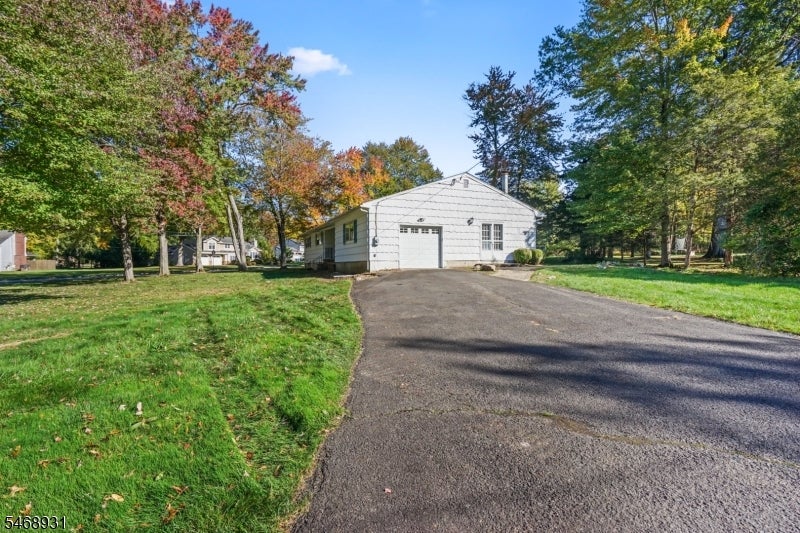 1138 Papen Rd