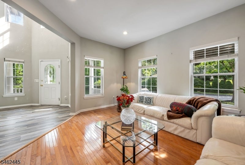 47 HILL HOLLOW ROAD
