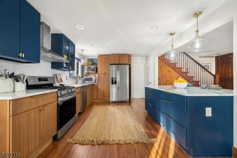 8 Highmont Ter Montclair Twp. NJ 07042