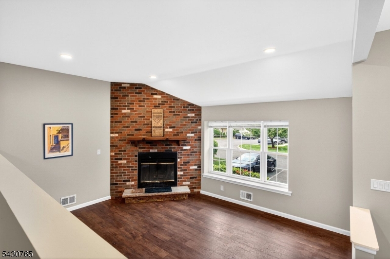 61 Freemont Ct